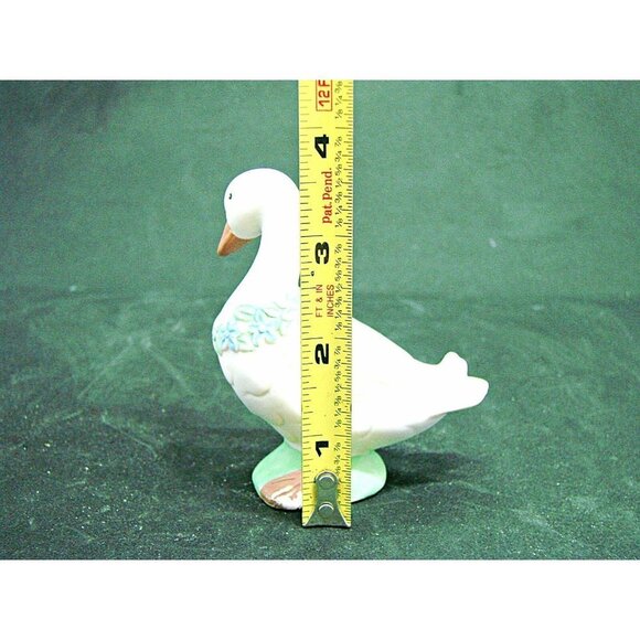 Vintage Ceramic White Duck Salt Pepper Shaker Decorative Flowers 3.5x3" Single - Picture 10 of 10